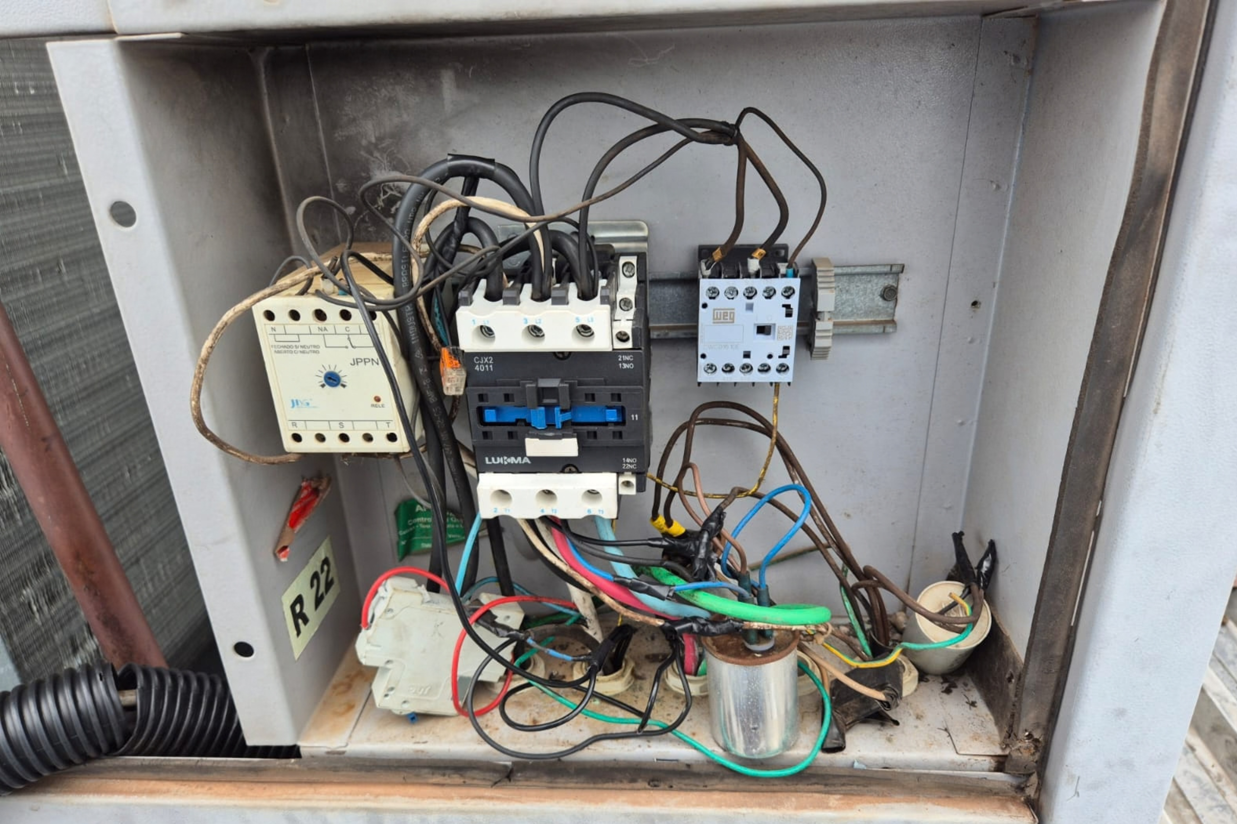 Engenharia & Manutenção Elétrica